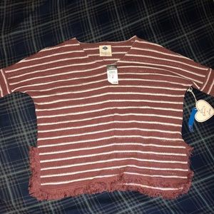 Rue 21, brand new top